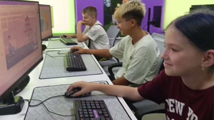 Пробный урок. Нейросеть, анимация и программирование